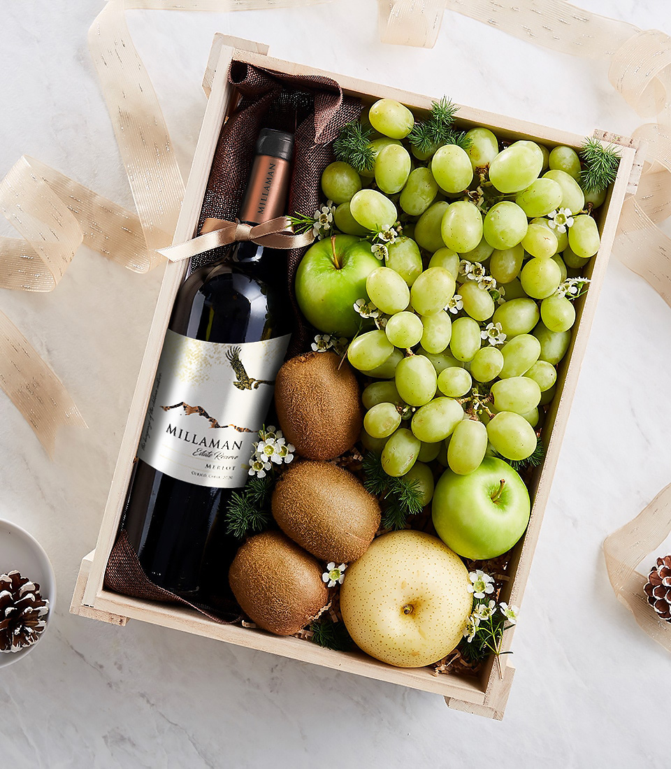 Luxury gift box with Millaman red wine, green grapes, kiwi, apple, and Asian pear