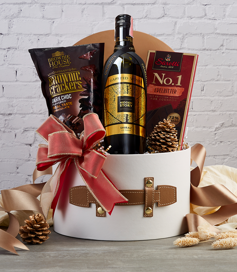 Red Wine Gift Hamper with Chocolate and brownie cracker