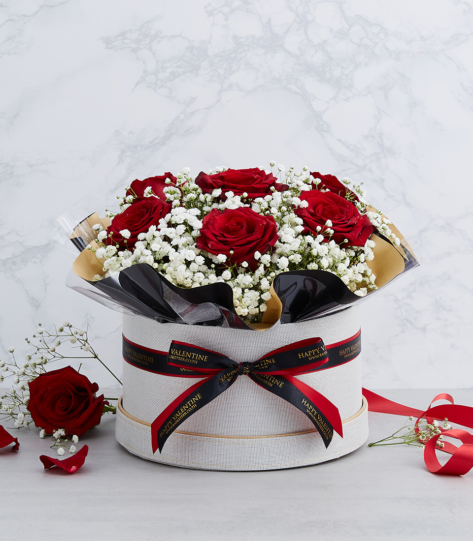 Surprise your loved one with our Romantic Red Flowers Gift Box! This exquisite arrangement features stunning red blooms elegantly presented in a charming gift box. Perfect for expressing love and passion on any special occasion. Order now and make their day unforgettable!