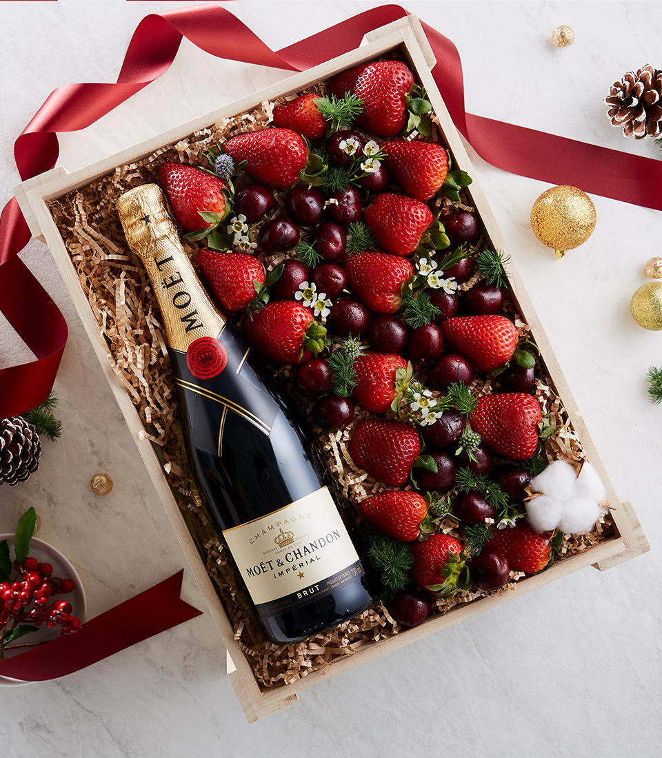 Deluxe Champagne & Mixed Fruit Gift Box
