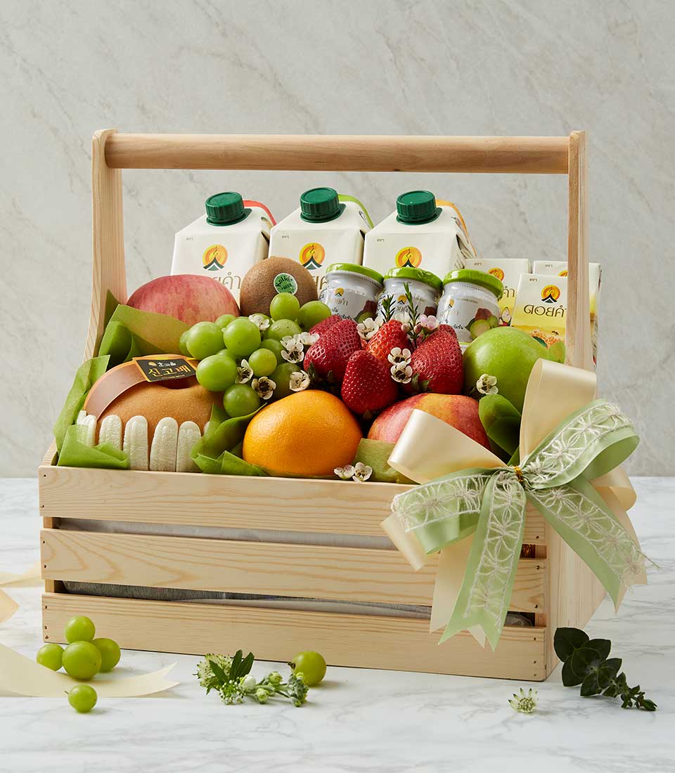 Discover the essence of renewal with our Rejuvenation Doi Kham Basket, a selection of revitalizing treats and treasures.