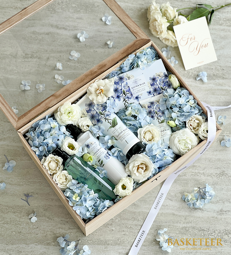 Spa With Blue Tone Flowers Gift Box
