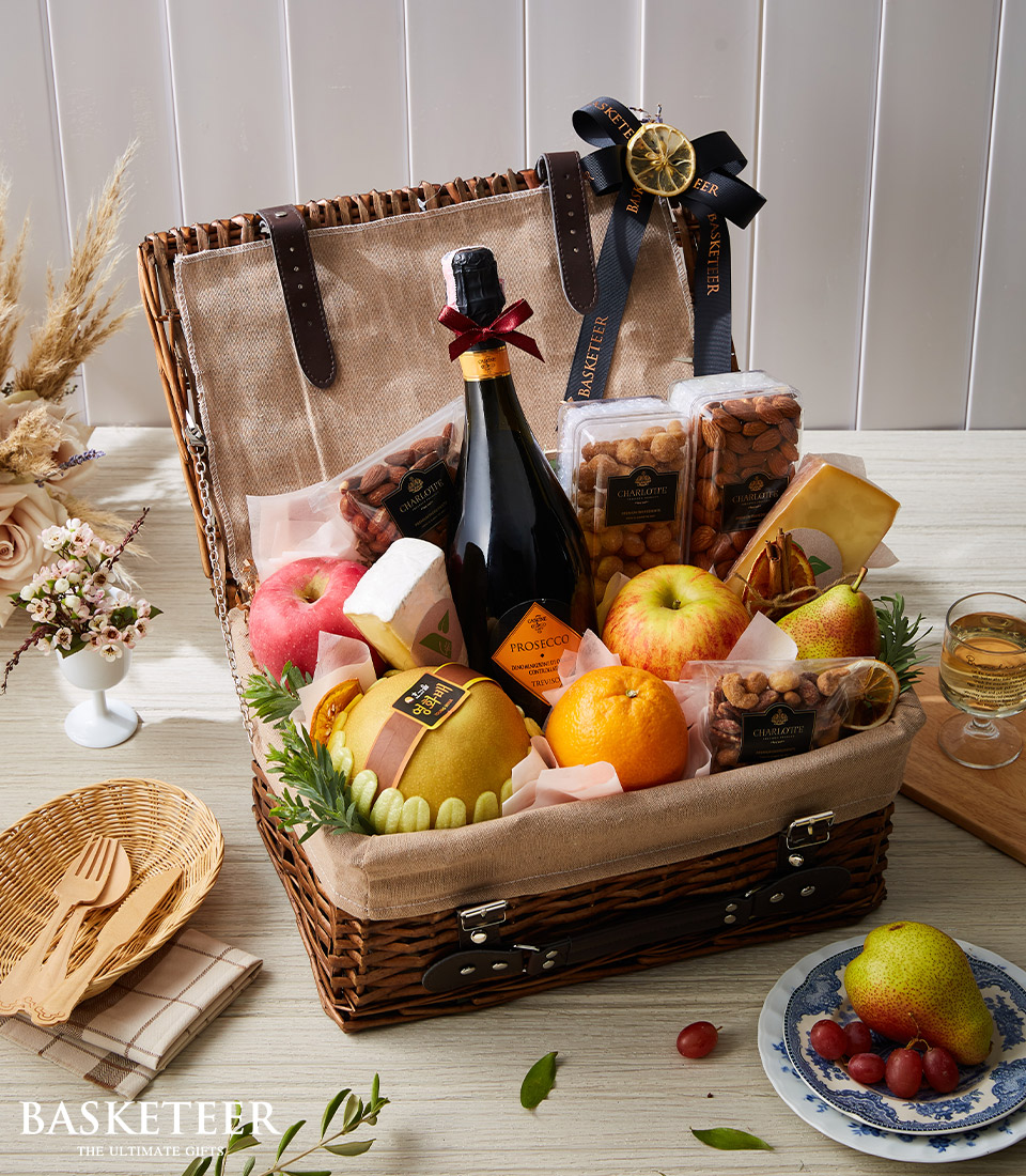 Ripe Fruit & Prosecco Wine with Cheese Gift