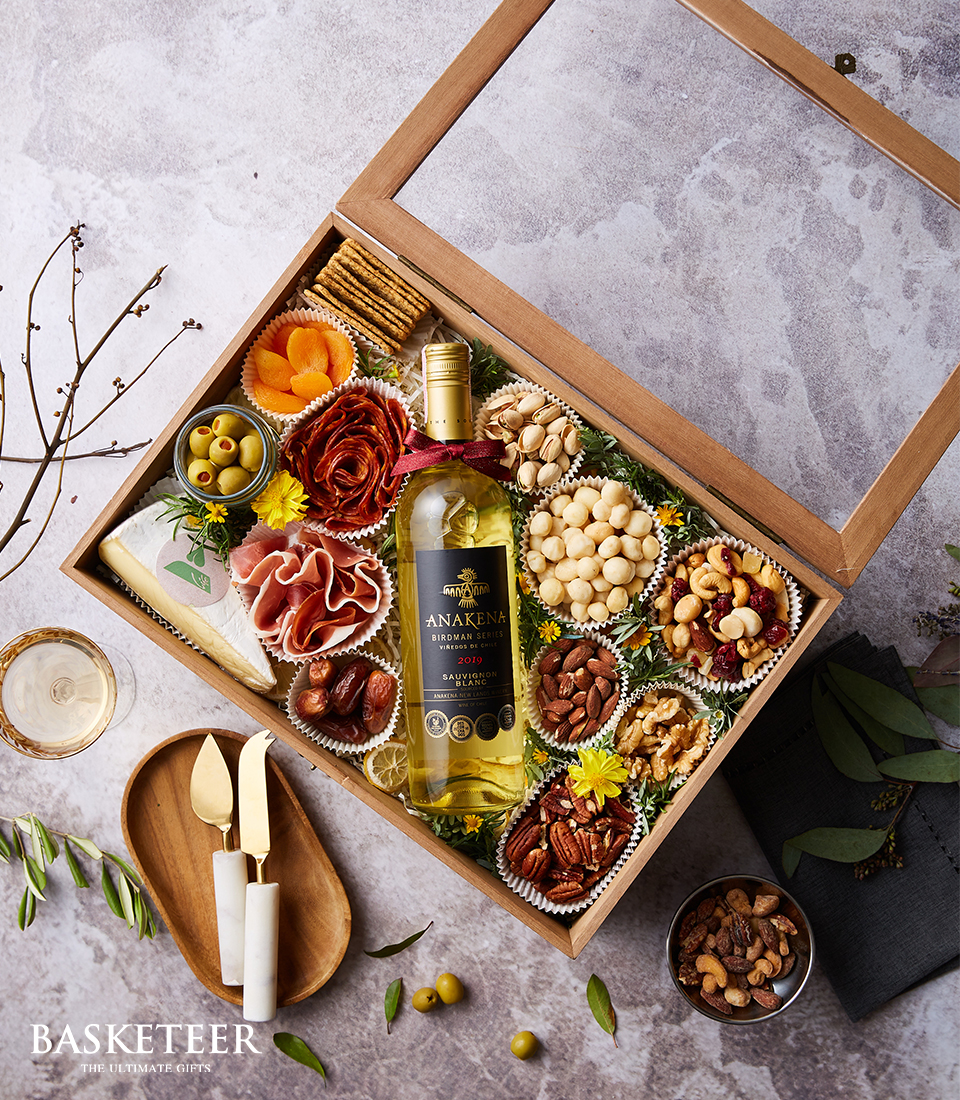White Wine & Charcuterie Gift Box