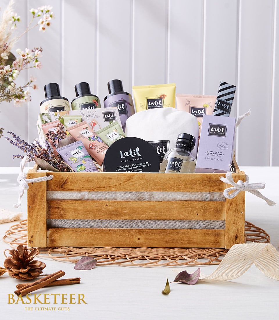 Indulge in luxury with our exquisite Spa Gift Box, the perfect gift for her to relax and pamper herself.