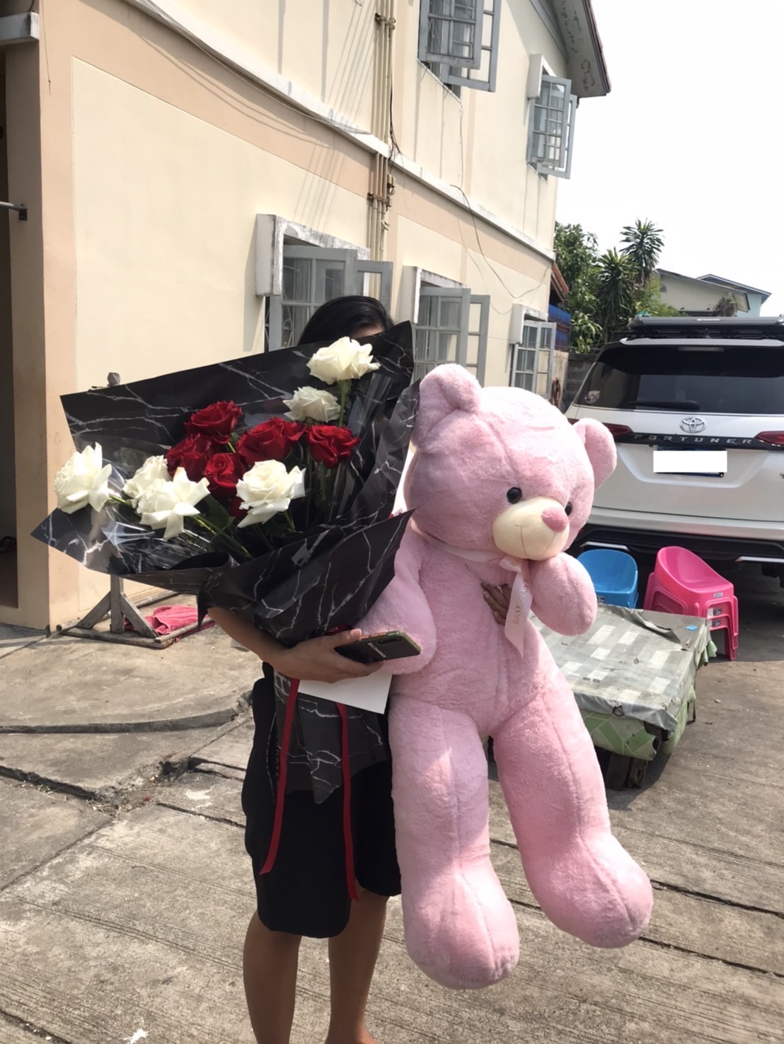 Valentine's day White Playa Blace Roses and Freedom Roses Bouquet and Pink Teddy Bear