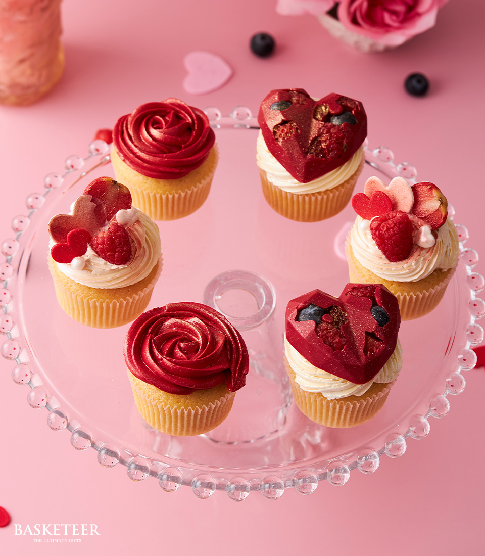 Fall In Love Cupcake Set