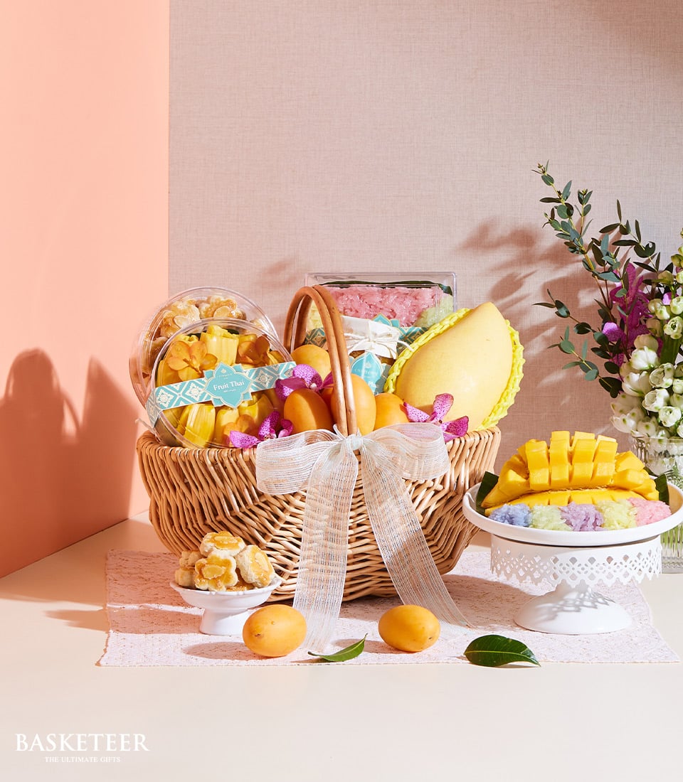 Thai desserts & Summer Fruits Basket