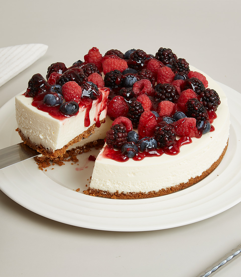 Mix Berries Cheesecake by Charlotte