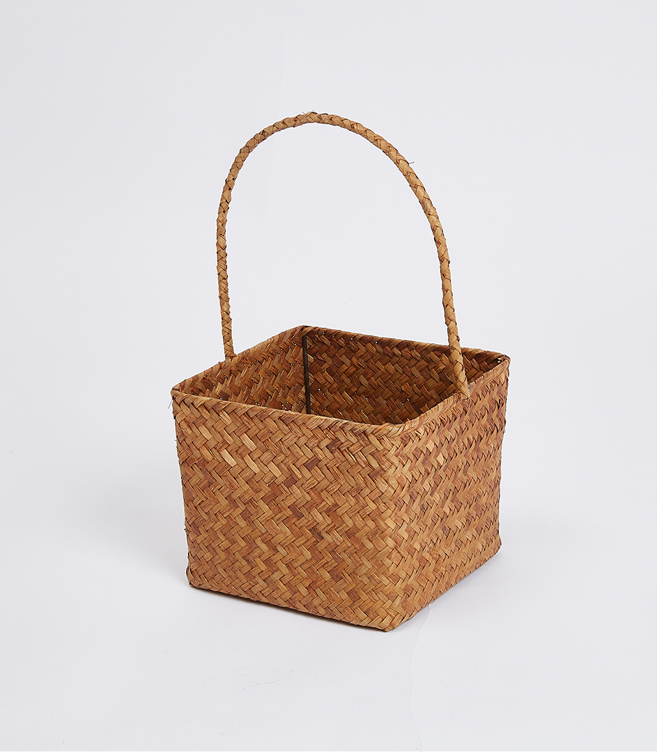 Explore our collection of handle natural woven baskets, perfect for organizing your space with style. These empty baskets offer versatile storage solutions for any room.