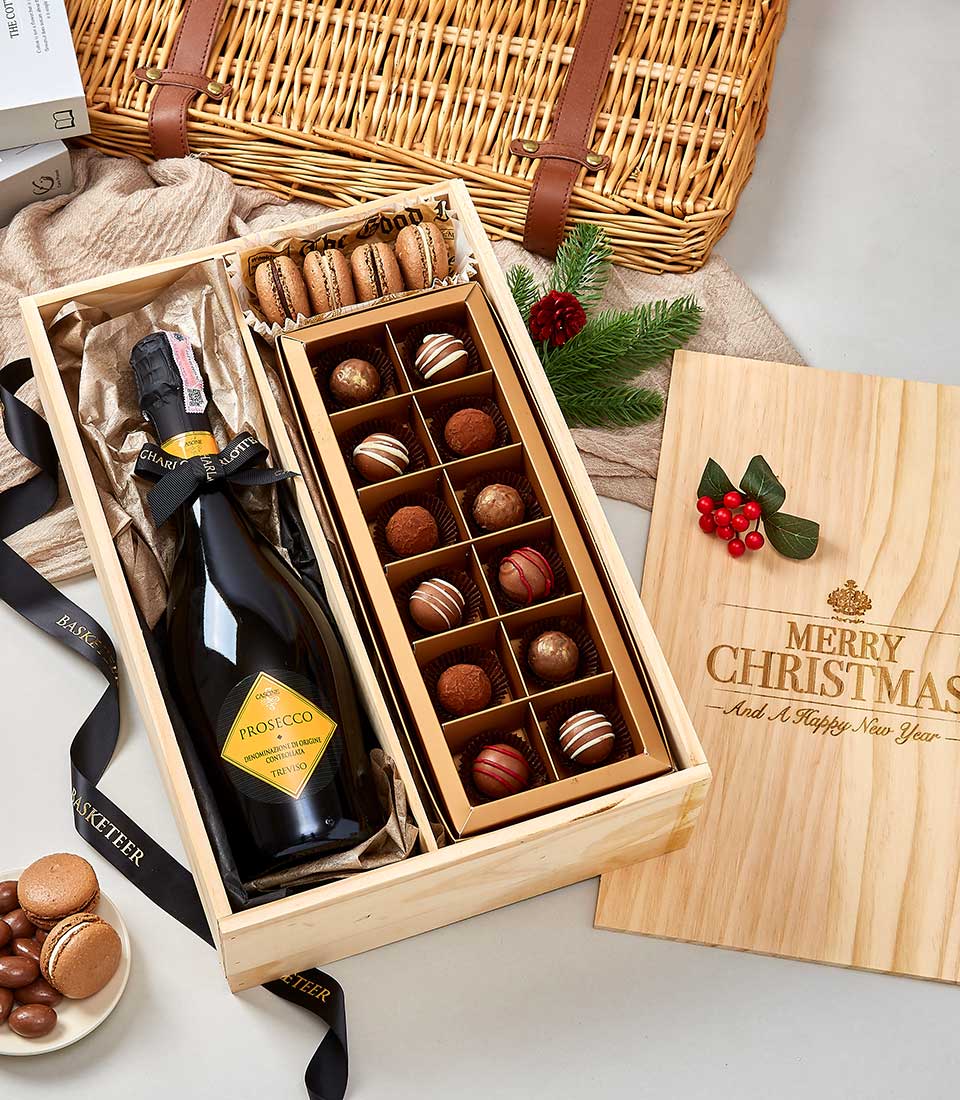 BATASIOLO Prosecco Extra Dry 7 Casine Wine With Chocolate Wooden Gift Box