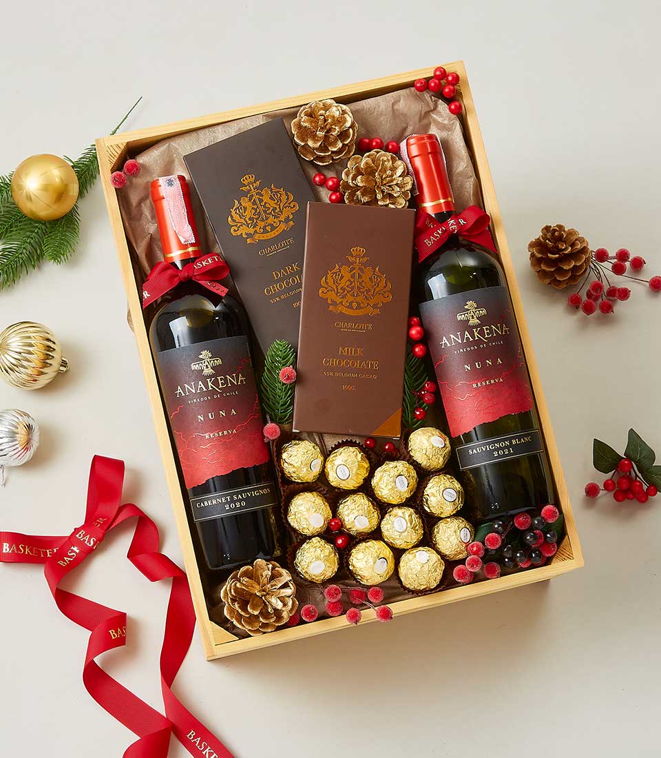 Double Wine Gifts with chocolate and ferreo in the wood box gifts