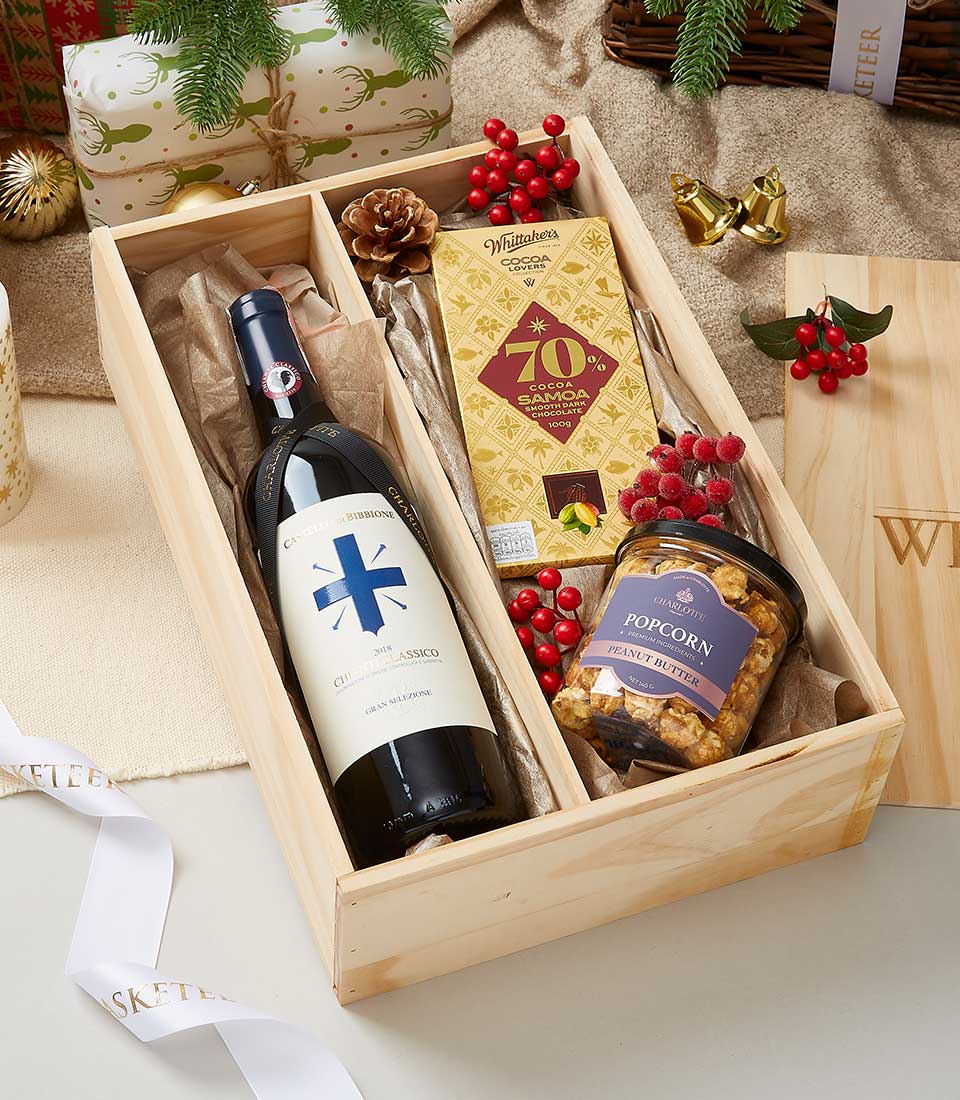 Castello Di Bibbione Gran Selezione 2018 Wine and Chocolate In Wooden Box