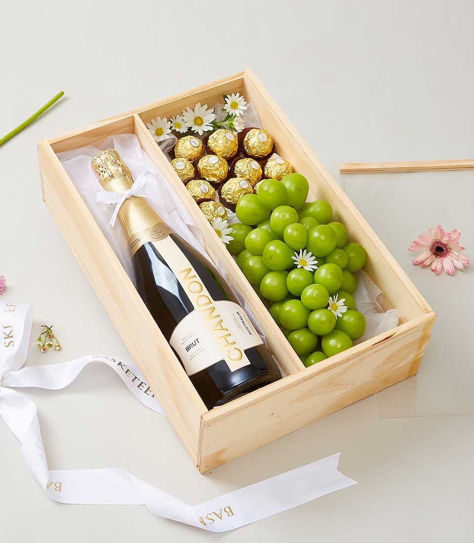 Chandon Brut Wine with Grape Shine Muscat and Ferrero Rocher In Wood Box