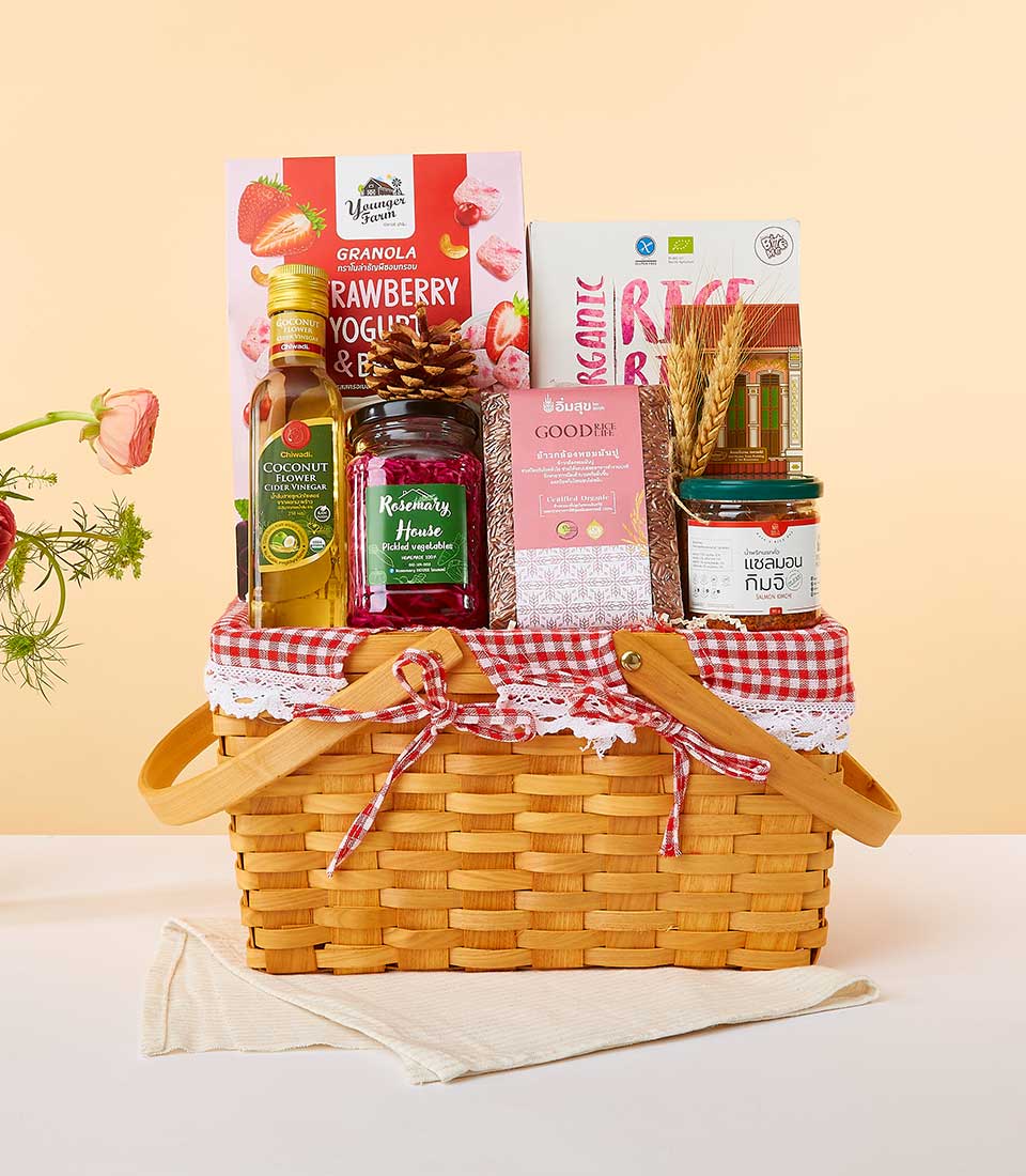 Product Healthy and Wellness in the handle basket and food