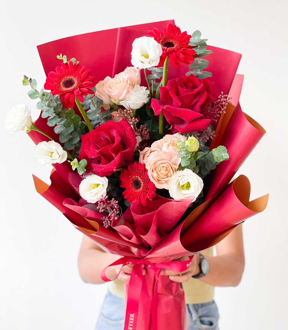 Red Vividity Roses Bouquet