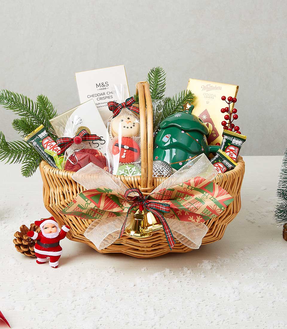 Heartwarming Holiday Snack Delights Basket
