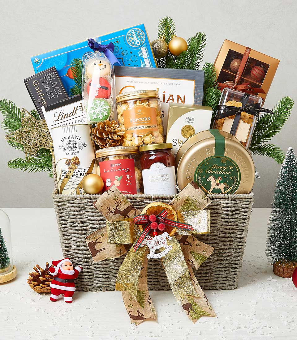 Christmas Splendid Season’s Greetings Sweets Basket