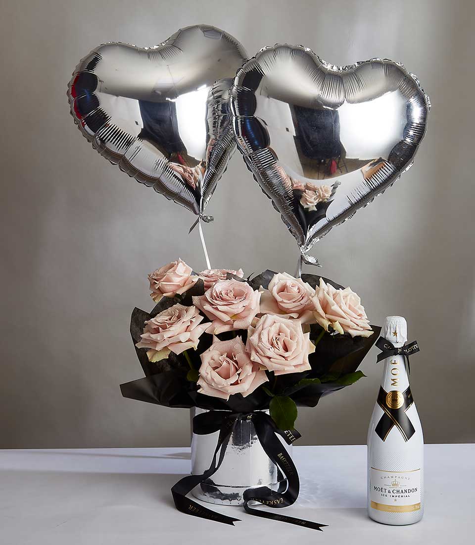 Valentine's Quicksand Rose Collection Gift Set