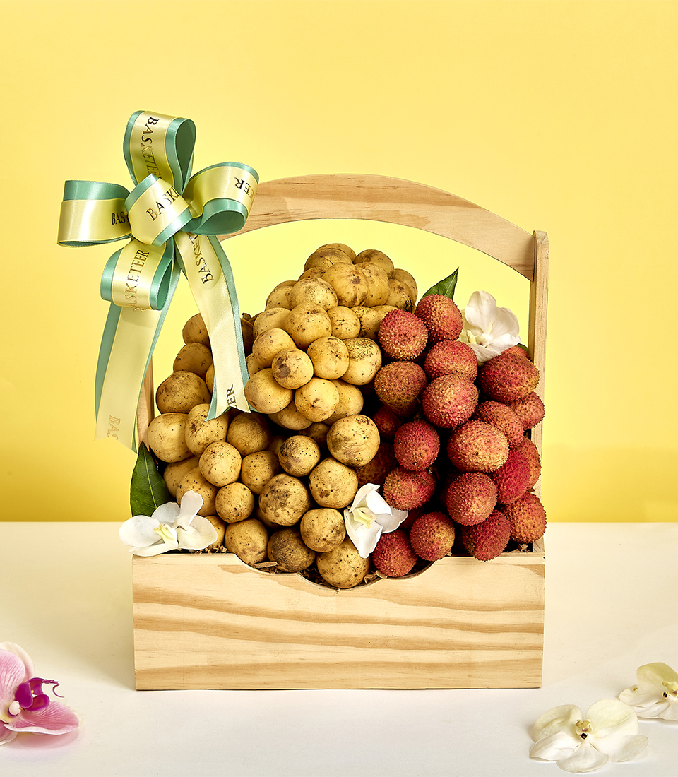 Indulge in the exquisite flavors of Thailand with our Lychee Longkong Delight Basket. Bursting with the juicy sweetness of lychees and the refreshing taste of longkongs, this gift basket is a delightful treat for any occasion. Order now and experience the essence of Thai summer fruits!