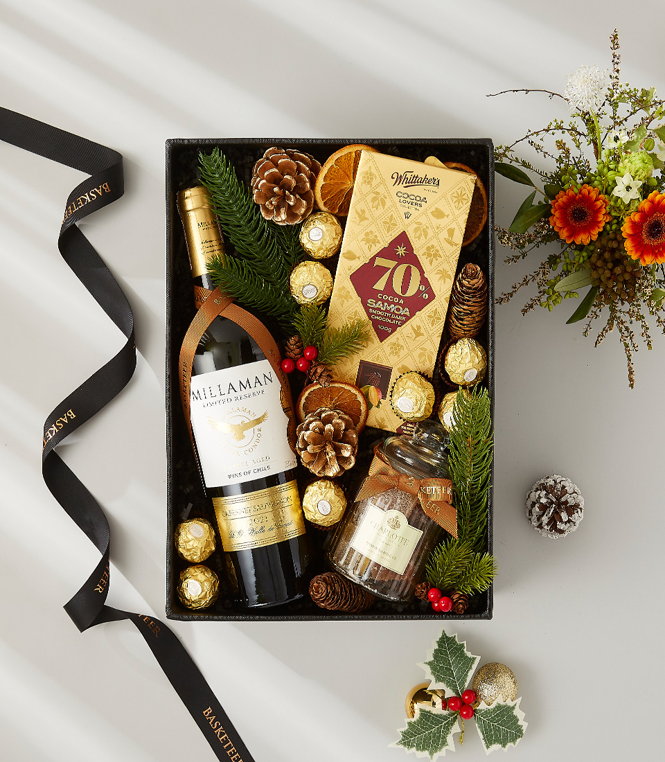 This gift box is the perfect gift for wine lovers who appreciate fine wine and delicious treats.