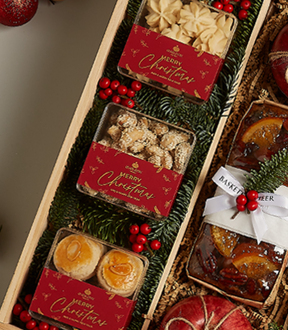 Holiday Cheer Festive Hamper with Fresh Fruits & Chocolates