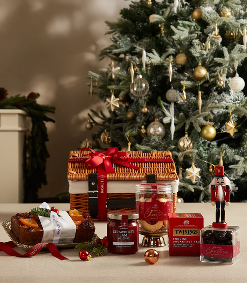 Festive Treats Hamper – Holiday Gift Basket