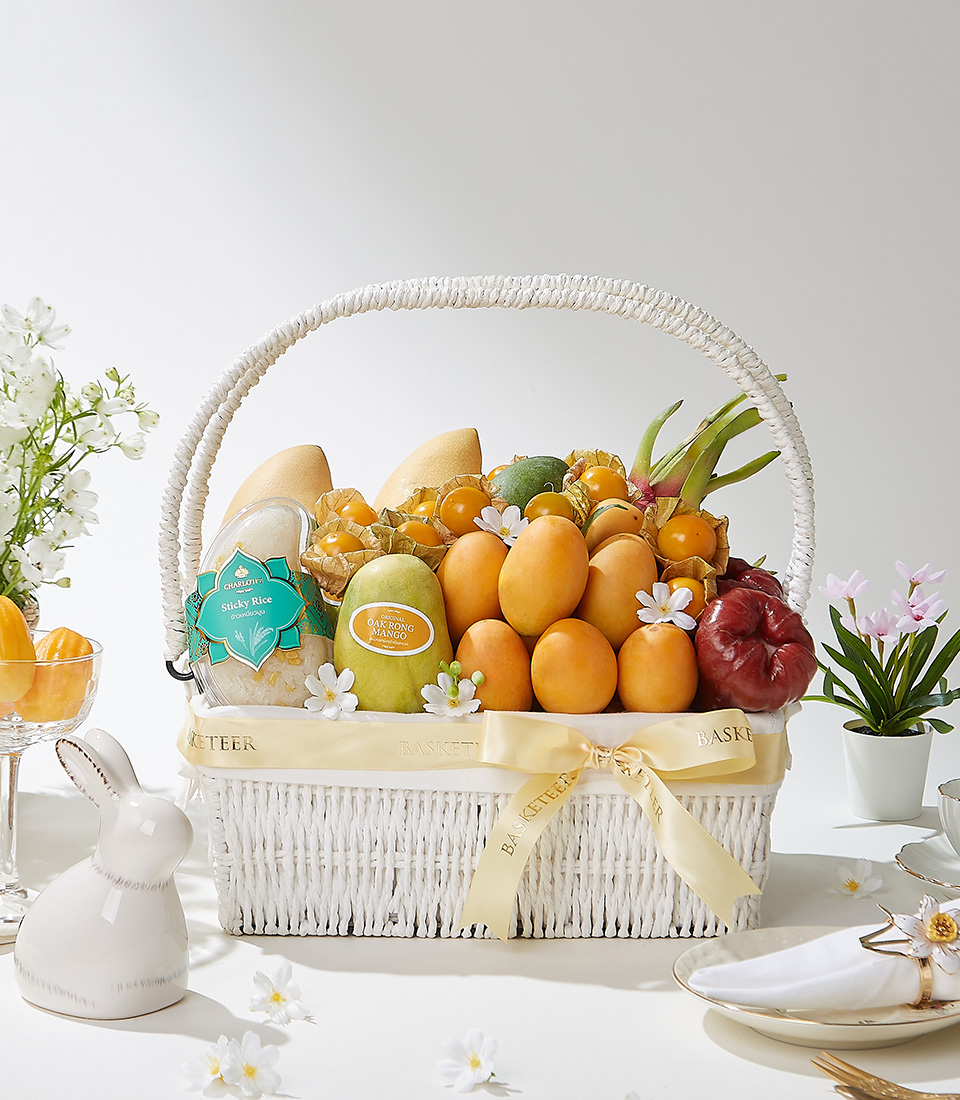 Exquisite Mango and Sticky Rice Gift Basket for a Luxurious Treat