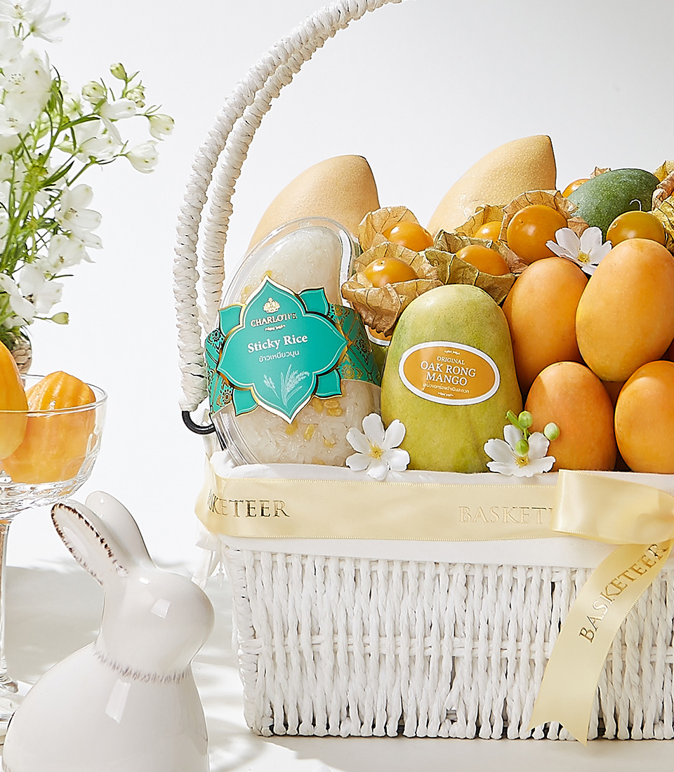 Exquisite Mango and Sticky Rice Gift Basket for a Luxurious Treat