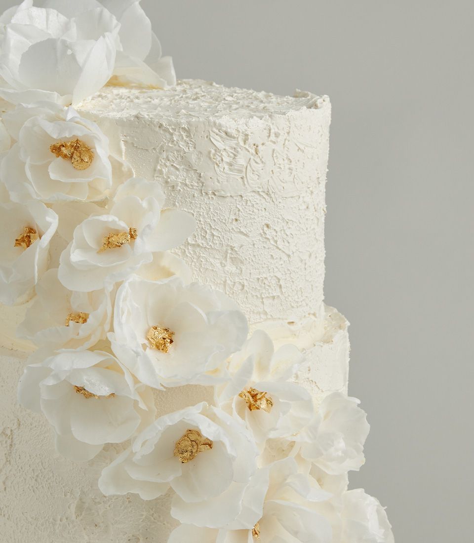Elegant Bloom Wedding Cake - Basketeer - The Art Of Giving, image size:960x1100