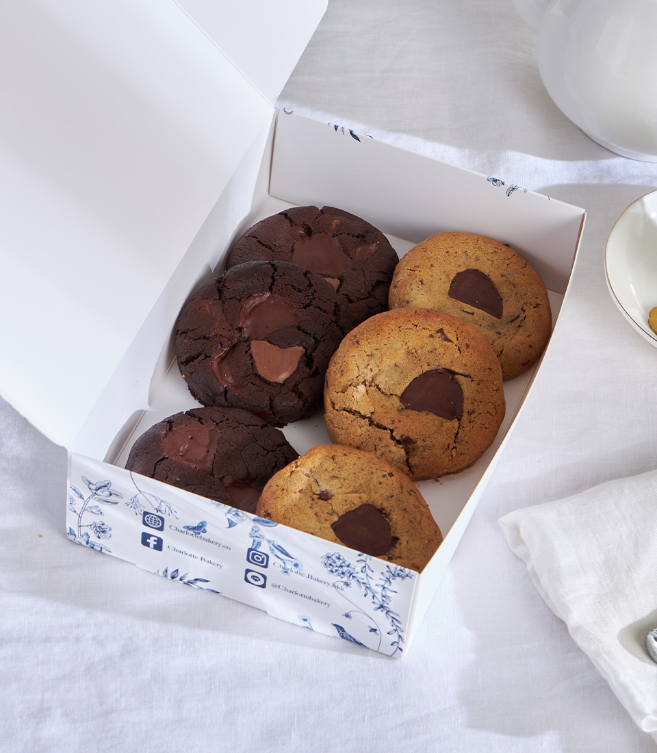 Classic chocolate chip and double choco chip cookies in Charlotte Bakery box – Bangkok delivery