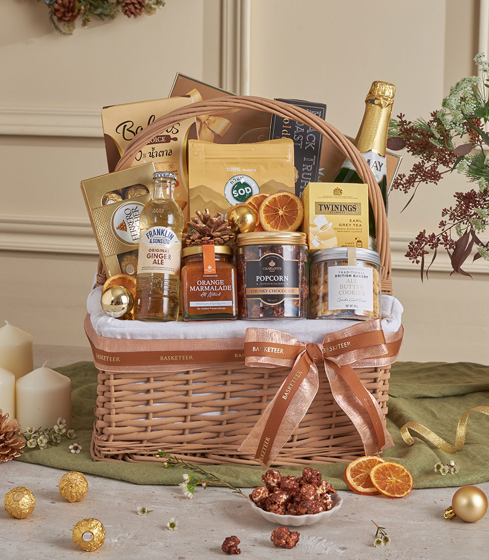 Wicker gourmet gift basket