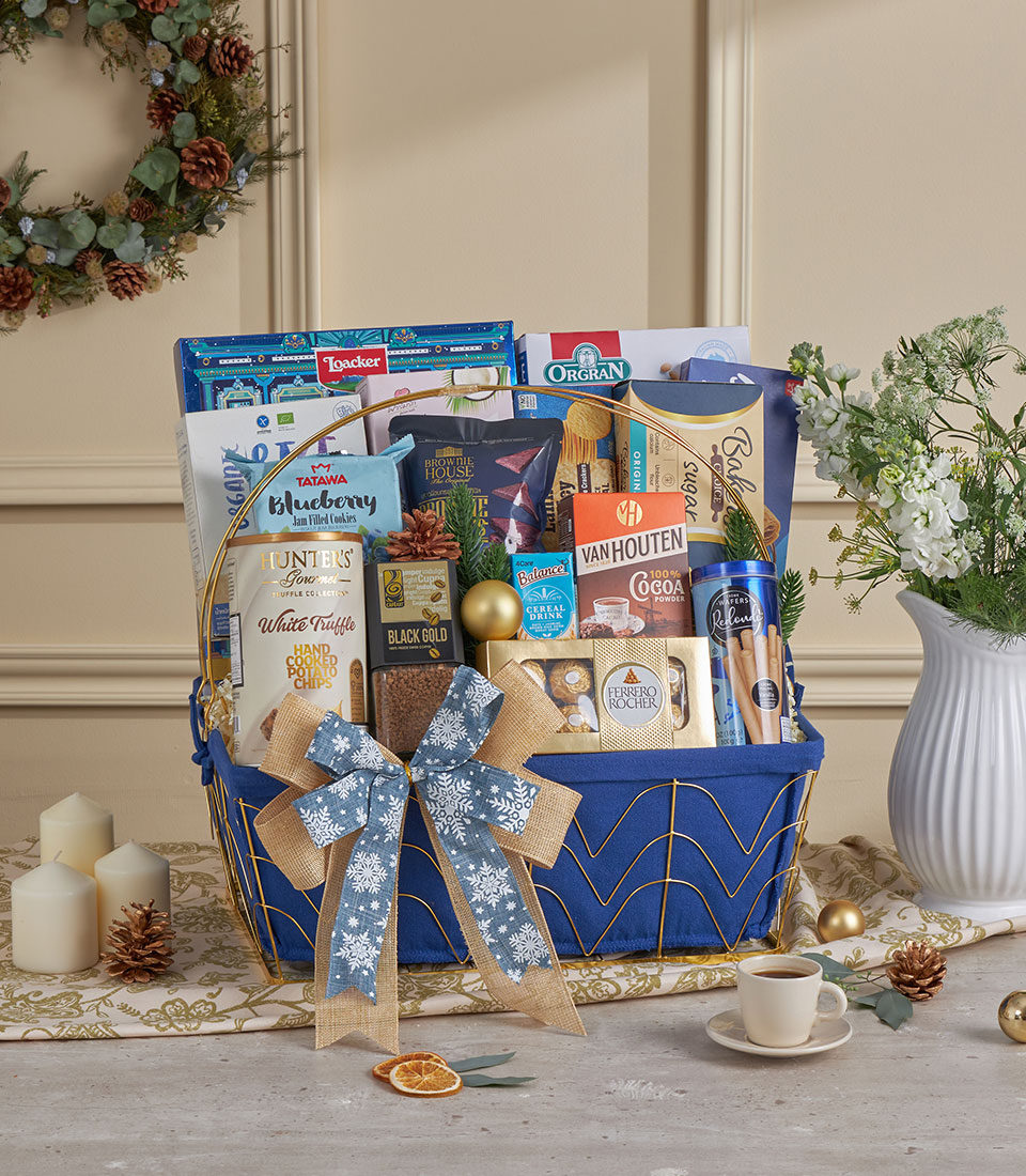 Blue gold metal gift hamper