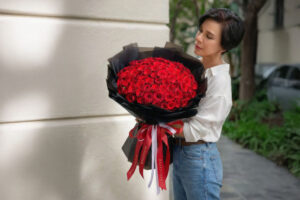 Send Valentine’s Flowers to Bangkok from Overseas | Premium Roses by Flowers by Basketeer