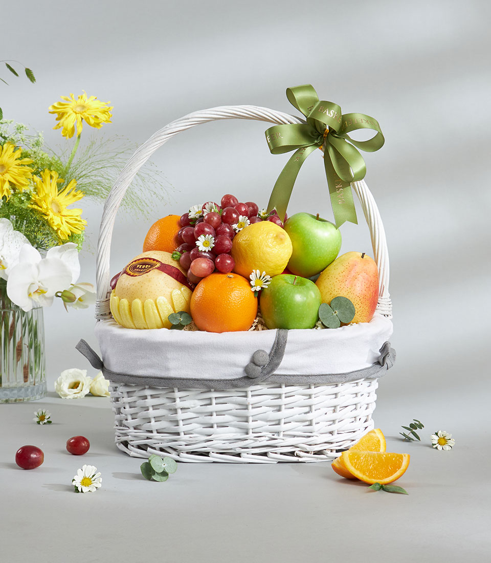 White wicker fruit basket