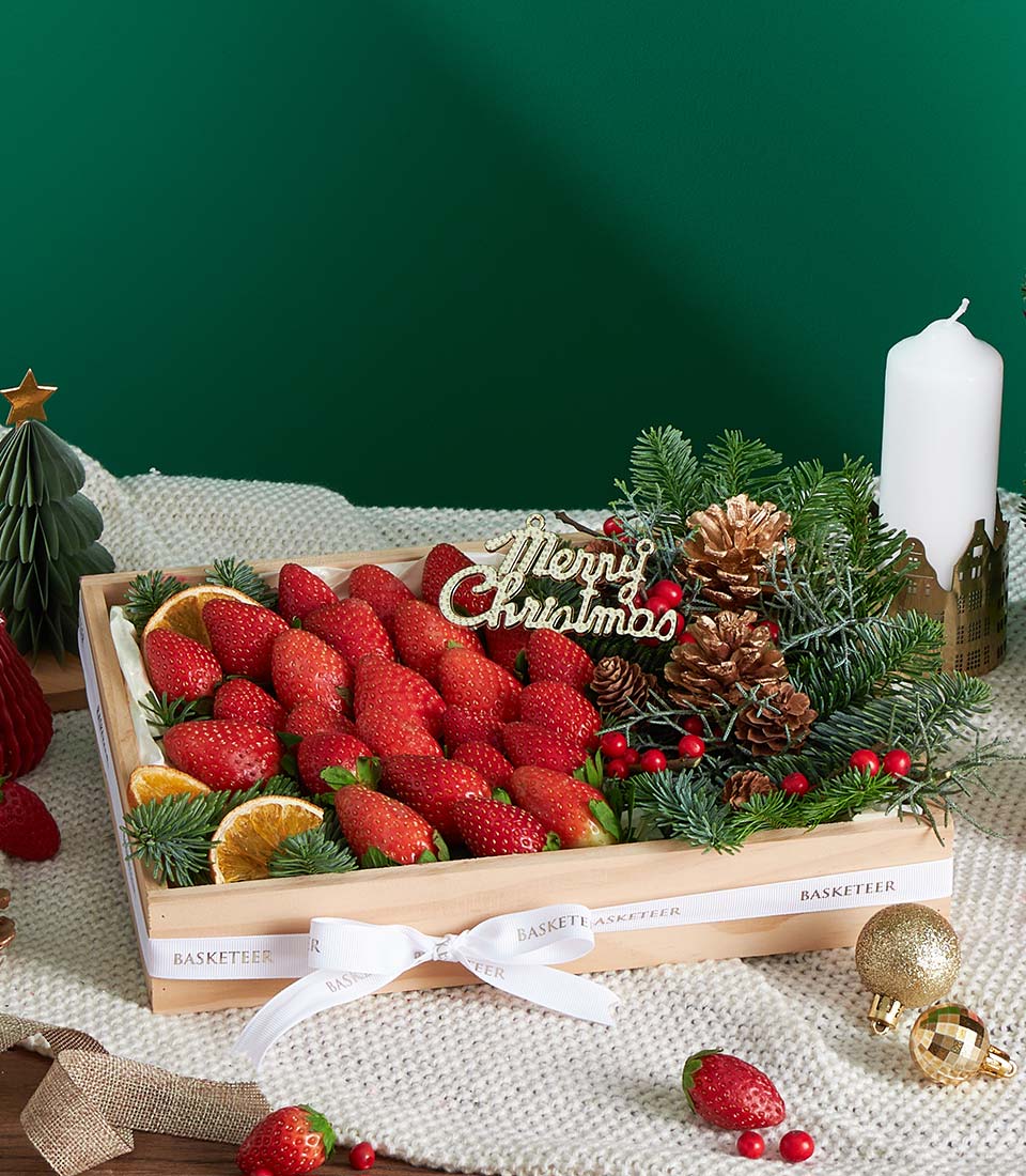elegant Christmas strawberry fruit gift box