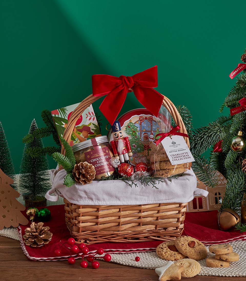 elegant Christmas gourmet gift basket