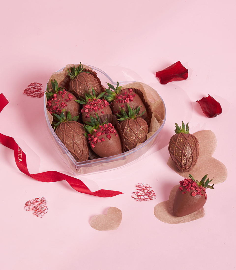 Dark chocolate-covered strawberries by Charlotte in a Valentine heart box, Bangkok delivery