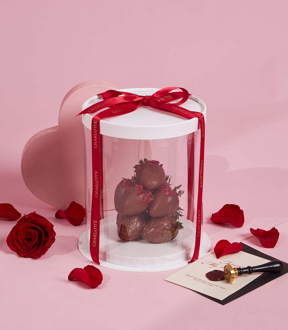 Premium dark chocolate-covered strawberries by Charlotte for Valentine’s Day, Bangkok delivery
