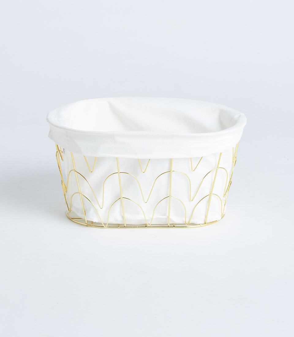 Front view of gold wire basket with white fabric liner BK-445