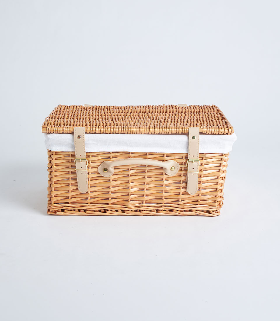 Rectangular honey wicker picnic basket with lid and leather strap BK-536