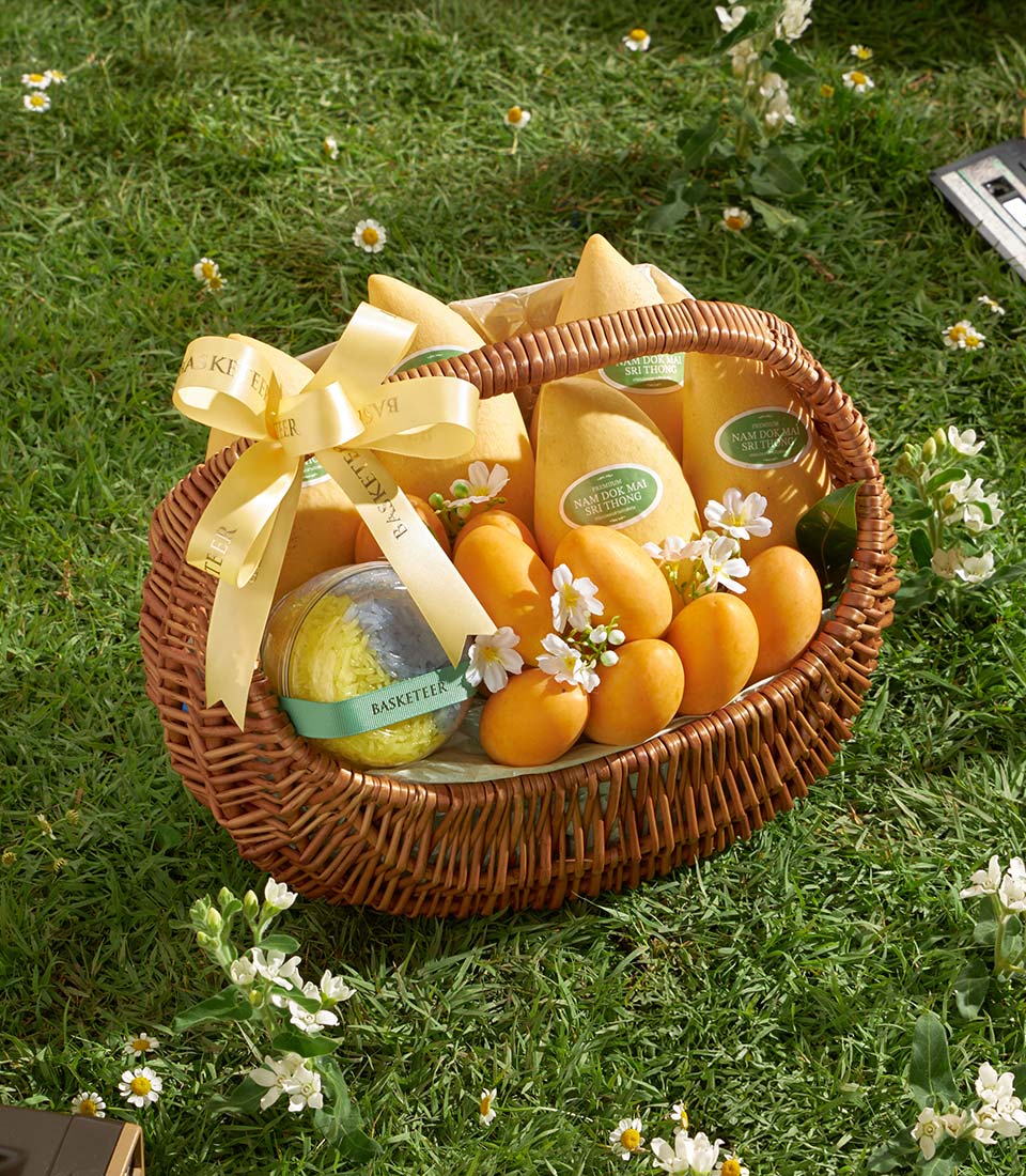 premium mango mayongchid sticky rice fruit basket thailand