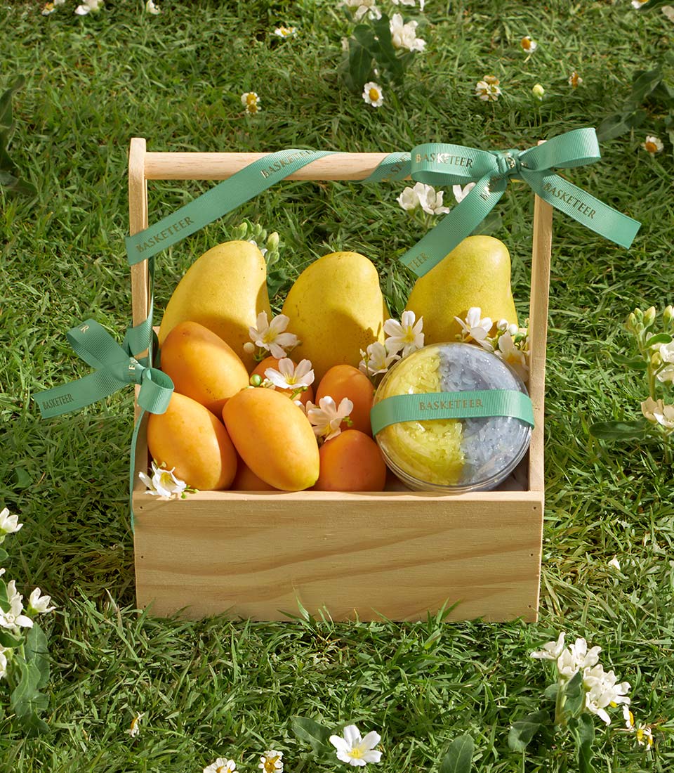 premium mango mayongchid sticky rice wooden box thailand