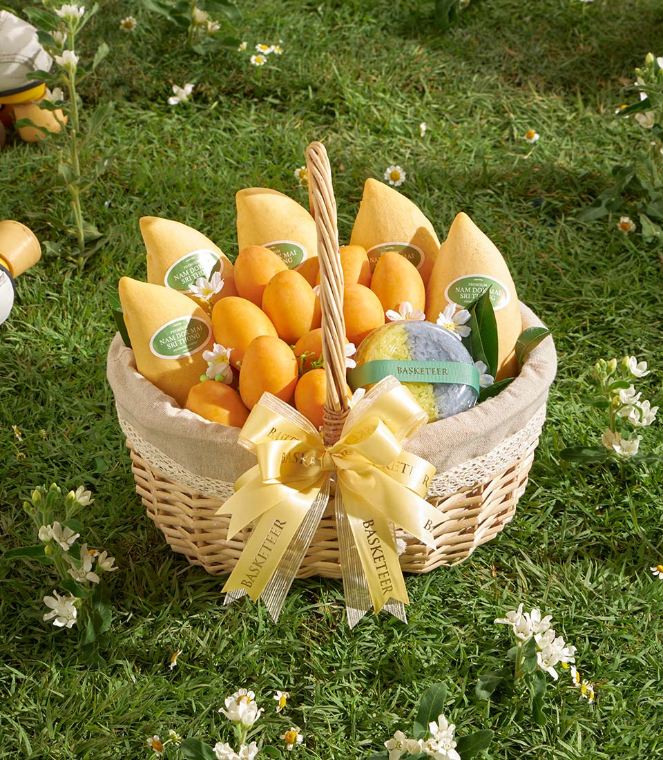 thai fruit basket mango mayongchid sticky rice dessert gift