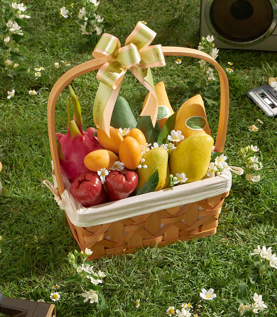 Fresh mixed fruit gift basket wicker SMF-1003