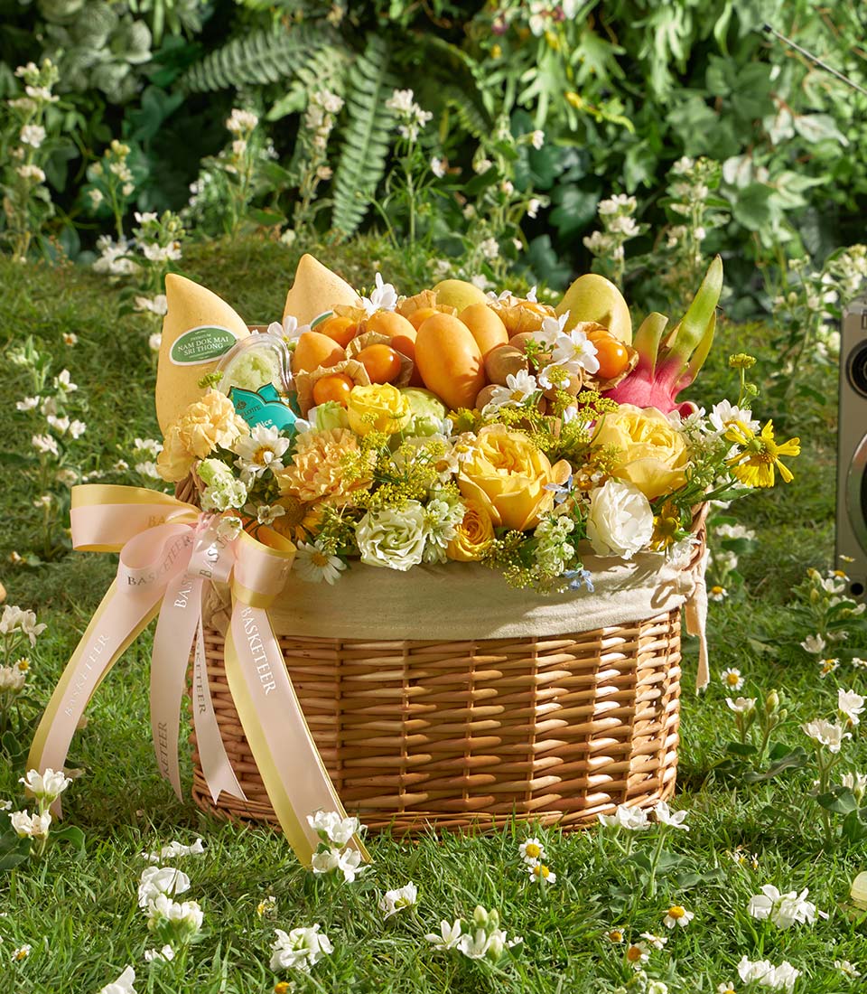 Thai summer fruit centerpiece basket floral wicker SMF-1016