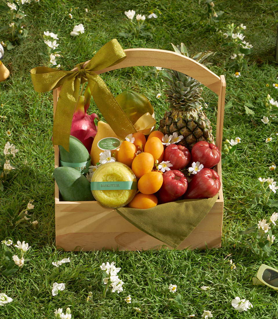 Thai summer fruit basket with sticky rice Bangkok SMF-1025