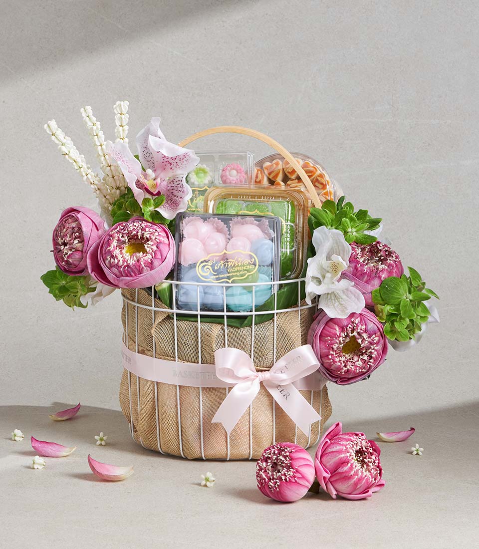 songkran gift basket thai sweets premium arrangement